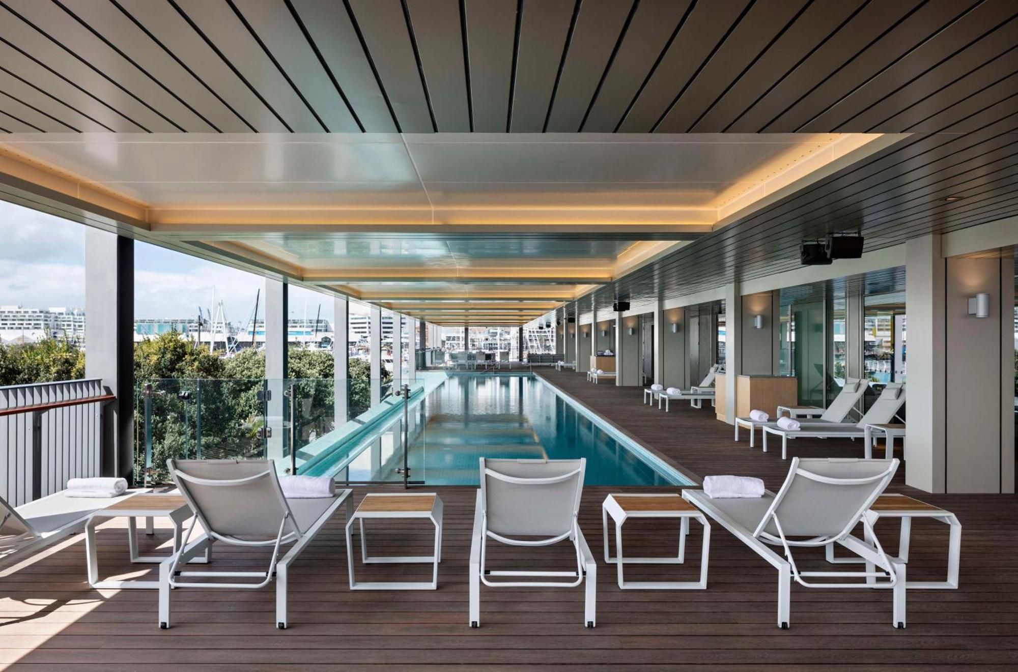 Отель Park Hyatt Окленд Экстерьер фото The pool at the hotel