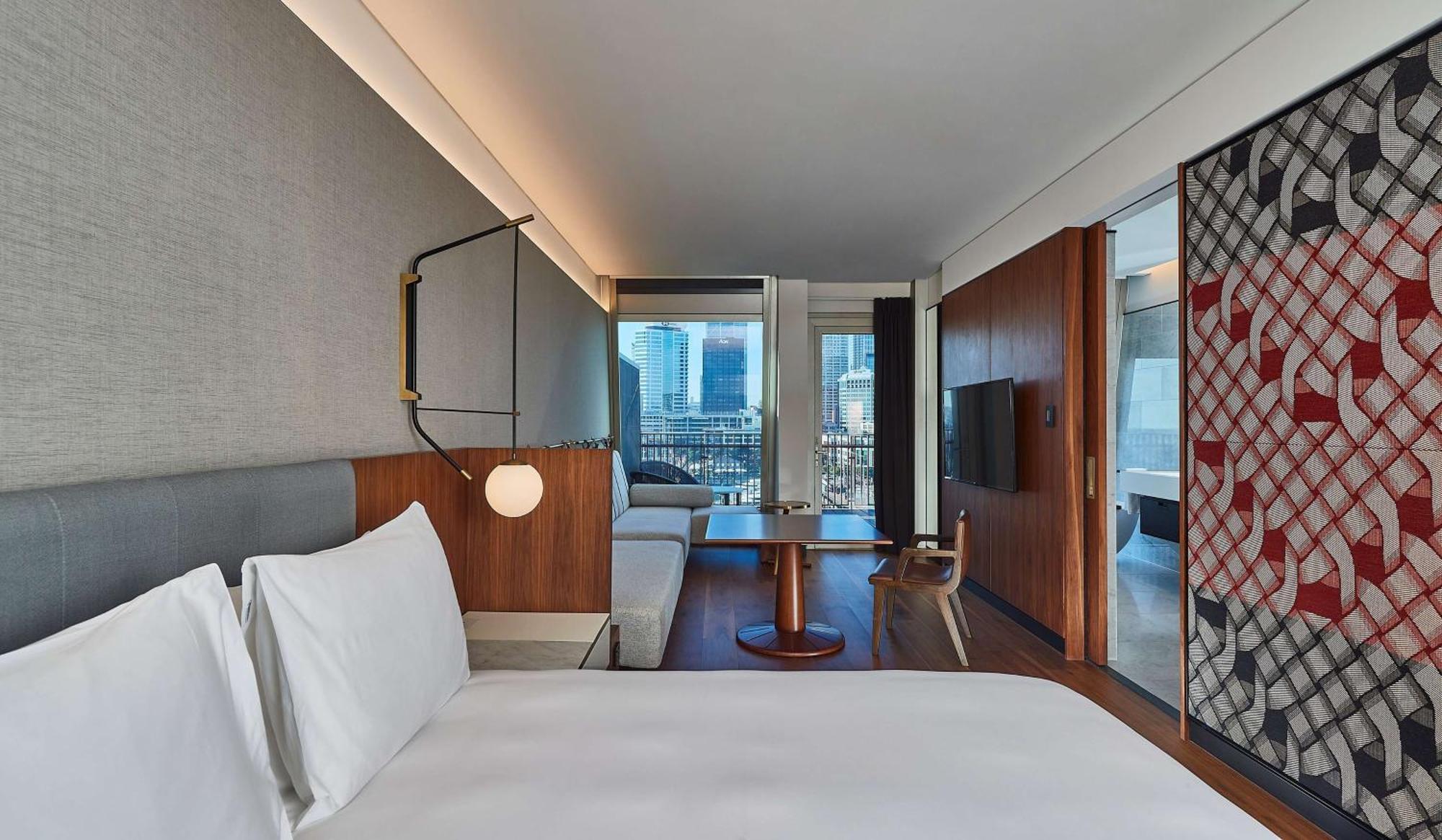Отель Park Hyatt Окленд Экстерьер фото A guest room at the hotel